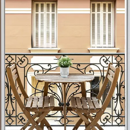 Newly Renovated With Balcony, Ac, Fiber Internet