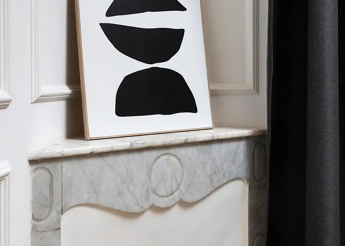 Newly Renovated With Balcony, Ac, Fiber Internet *