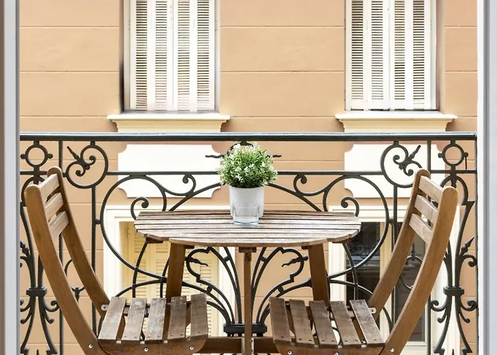 Newly Renovated With Balcony, Ac, Fiber Internet