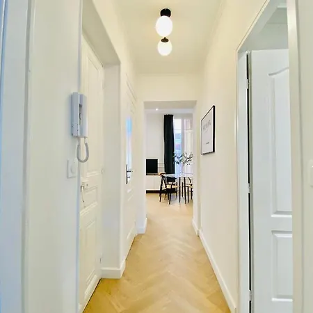 Newly Renovated With Balcony, Ac, Fiber Internet Appartamento Monte Carlo